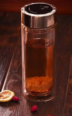 玻璃杯